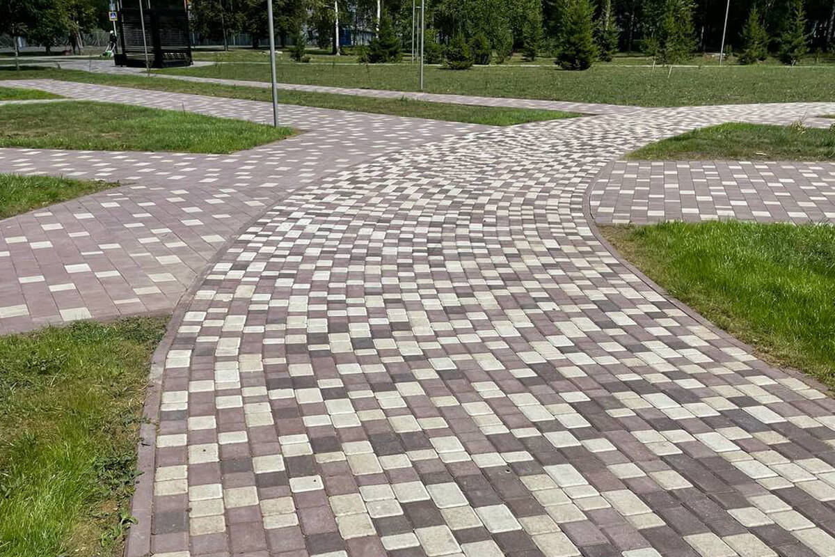 Кемеровская область, ПГТ Бачатский, парк «Юбилейный»