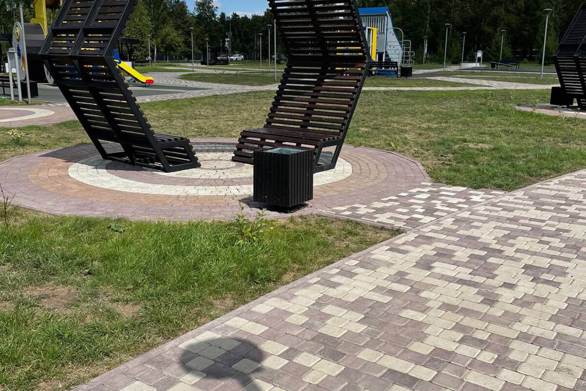 Кемеровская область, ПГТ Бачатский, парк «Юбилейный»